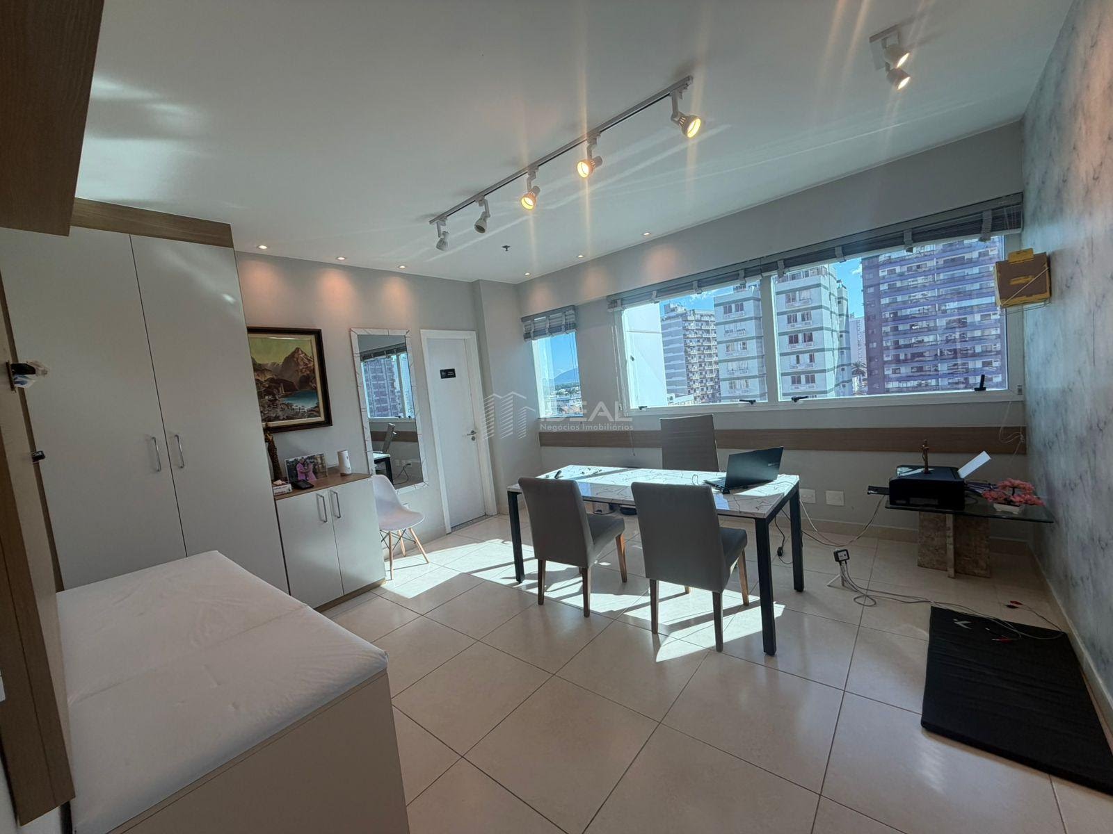 Comercial para alugar com 1 banheiro, 1 vaga e 81m² no Parque Avenida Pelinca, Campos dos Goytacazes (RJ) — foto 11 de 16