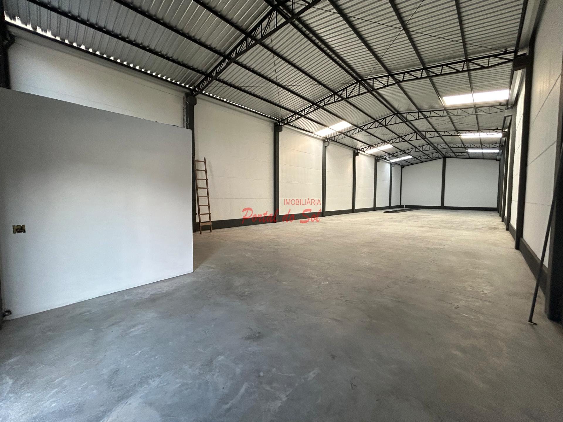 Comercial para alugar com 1 banheiro e 350m² no Jd. Minas Gerais, Santo Antônio da Platina (PR) — foto 8 de 11
