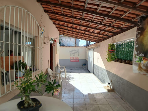 Casa à venda em Parque Residencial Laranjeiras, Serra | 3 dorms, suíte, 110m²