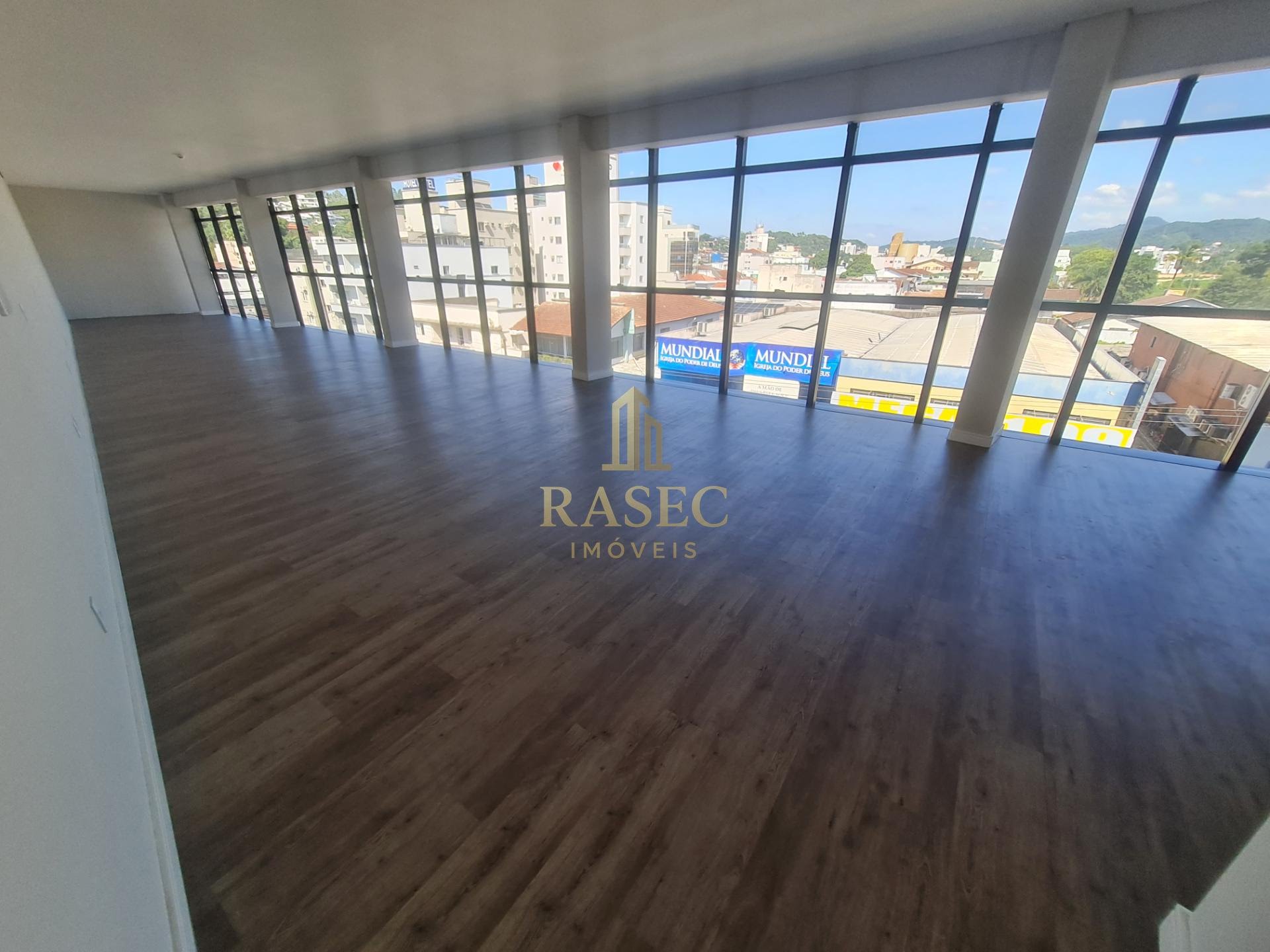 Comercial para alugar com 98m² no Centro II, Brusque (SC) — foto 2 de 5