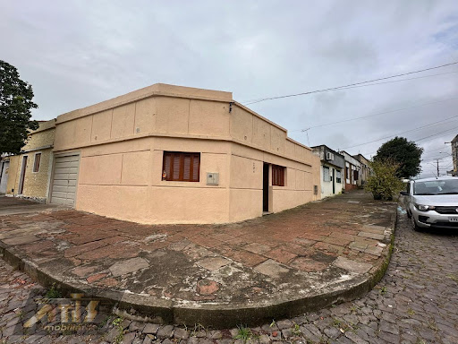 CASA DE ESQUINA 