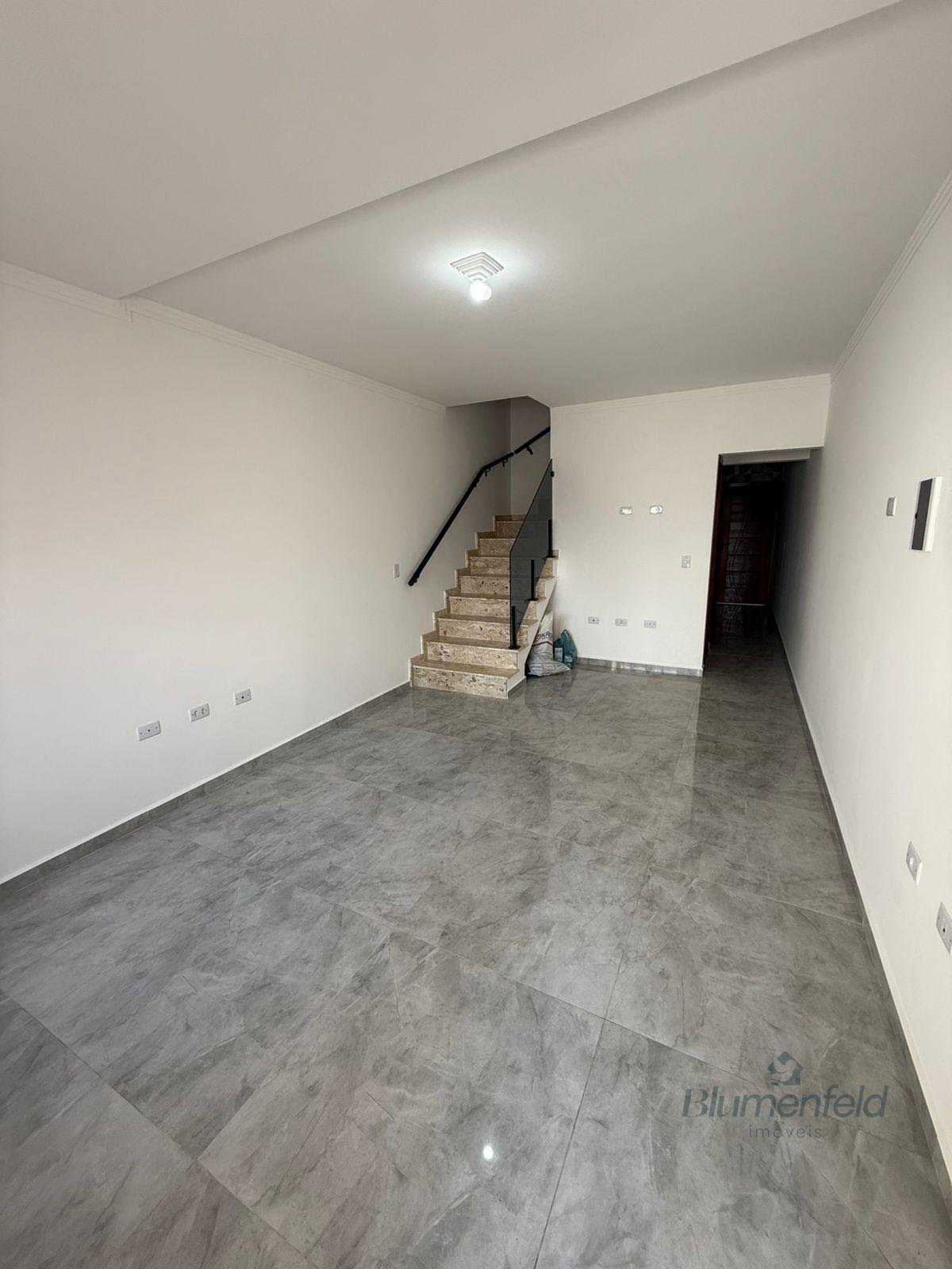 Casa à venda com 2 quartos, 2 suítes, 3 vagas e 90m² no Jardim Rio Negro, Itaquaquecetuba (SP) — foto 4 de 14