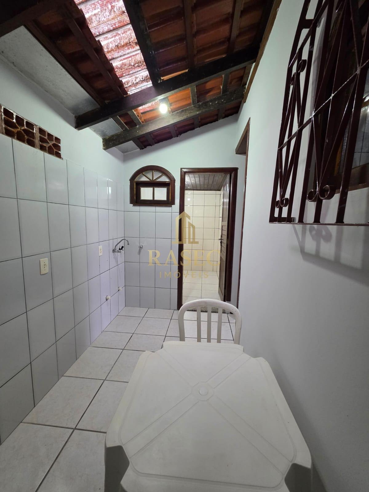 Casa à venda com 3 quartos, 1 suíte, 2 vagas e 250m² no Nações, Balneário Camboriú (SC) — foto 12 de 15