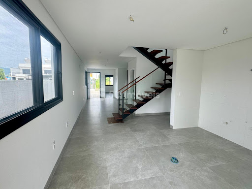 Casa 3 Dormitórios - Campeche  -  Florianópolis, SC