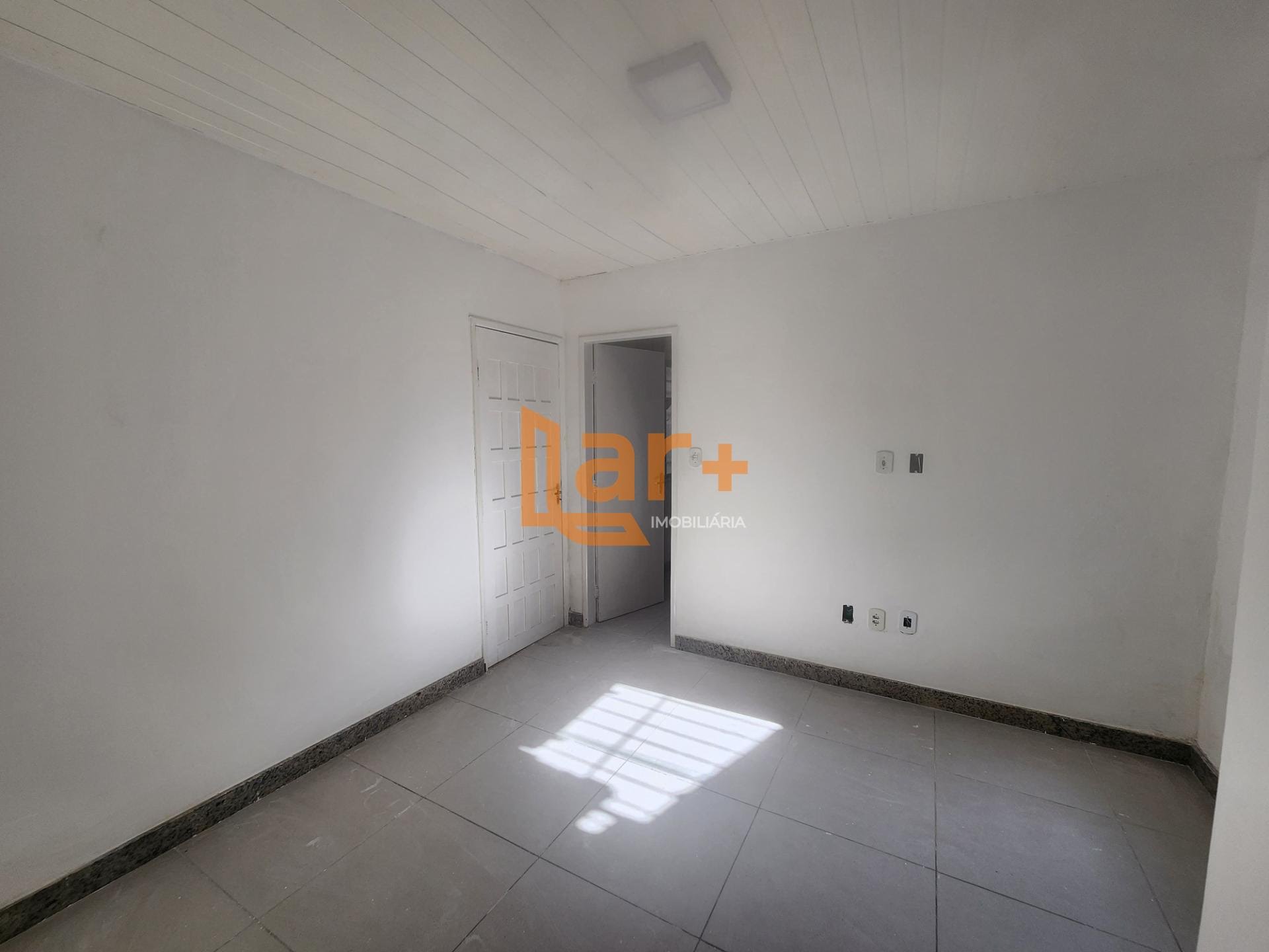 Casa à venda com 2 quartos, 1 suíte, 5 vagas e 200m² no Santa Maria, Aracaju (SE) — foto 13 de 16