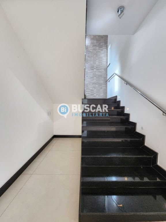 Casa à venda com 4 quartos, 2 suítes, 5 vagas e 330m² no Cidade Nova, Feira de Santana (BA) — foto 11 de 21