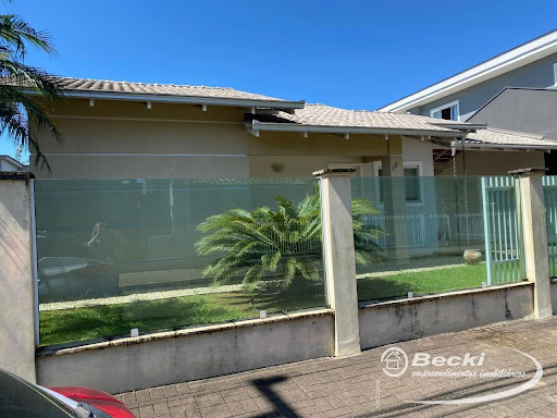Casa a venda em condominio no bairro Vila Nova, joinville SC