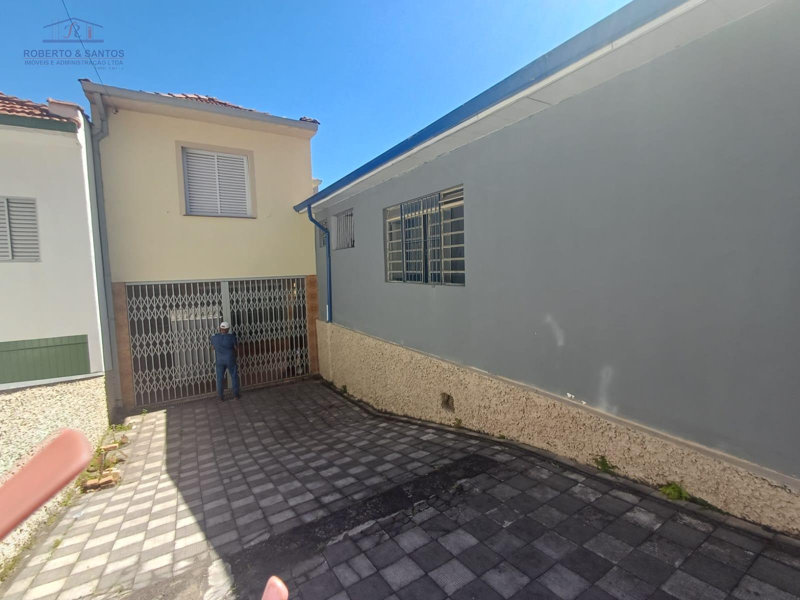 fachada e garagem
