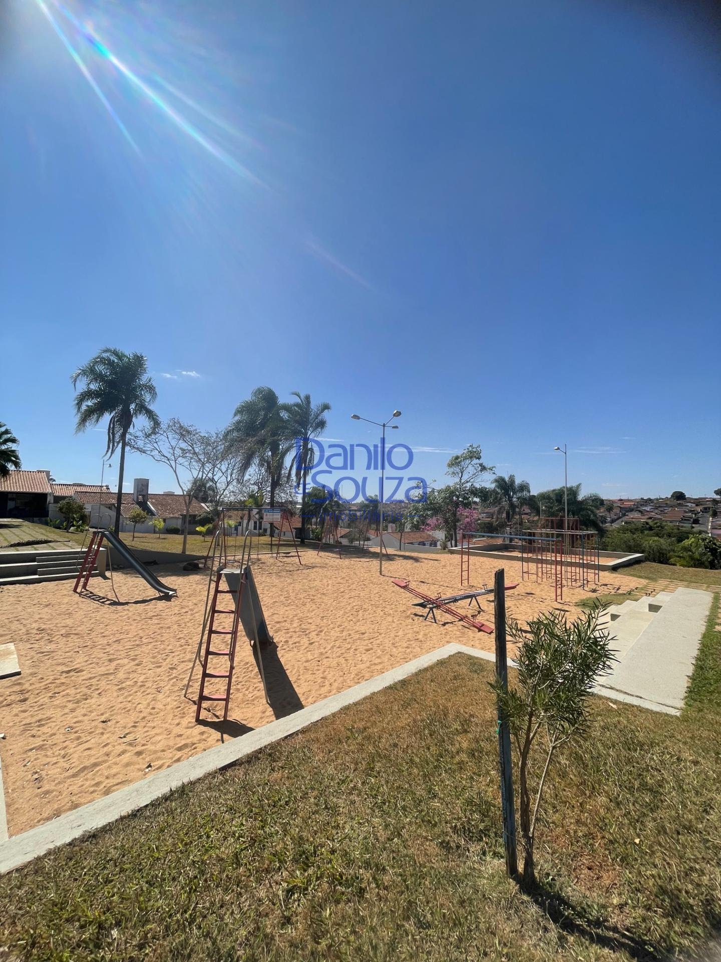 Casa à venda com 3 quartos, 1 banheiro, 2 vagas e 192m² no Vila Lamartine (área II ), Araxá (MG) — foto 20 de 22