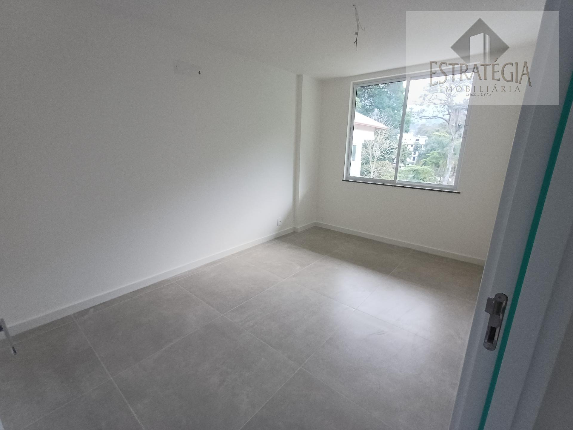 Apartamento à venda com 2 quartos, 1 suíte, 1 vaga e 69m² no Retiro, Petrópolis (RJ) — foto 10 de 22