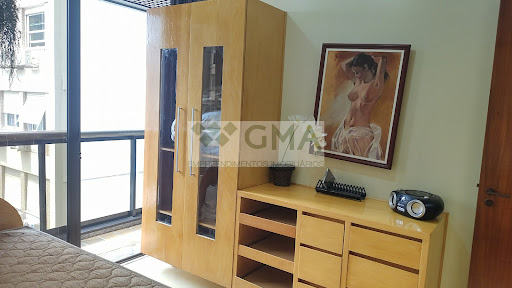 Quarto com varanda vista  interna