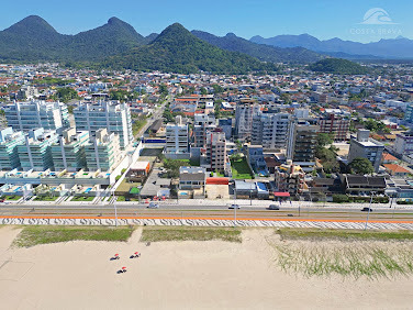 Cobertura 140m²: Piscina Privativa, Vista Mar no Centro de Matinhos.