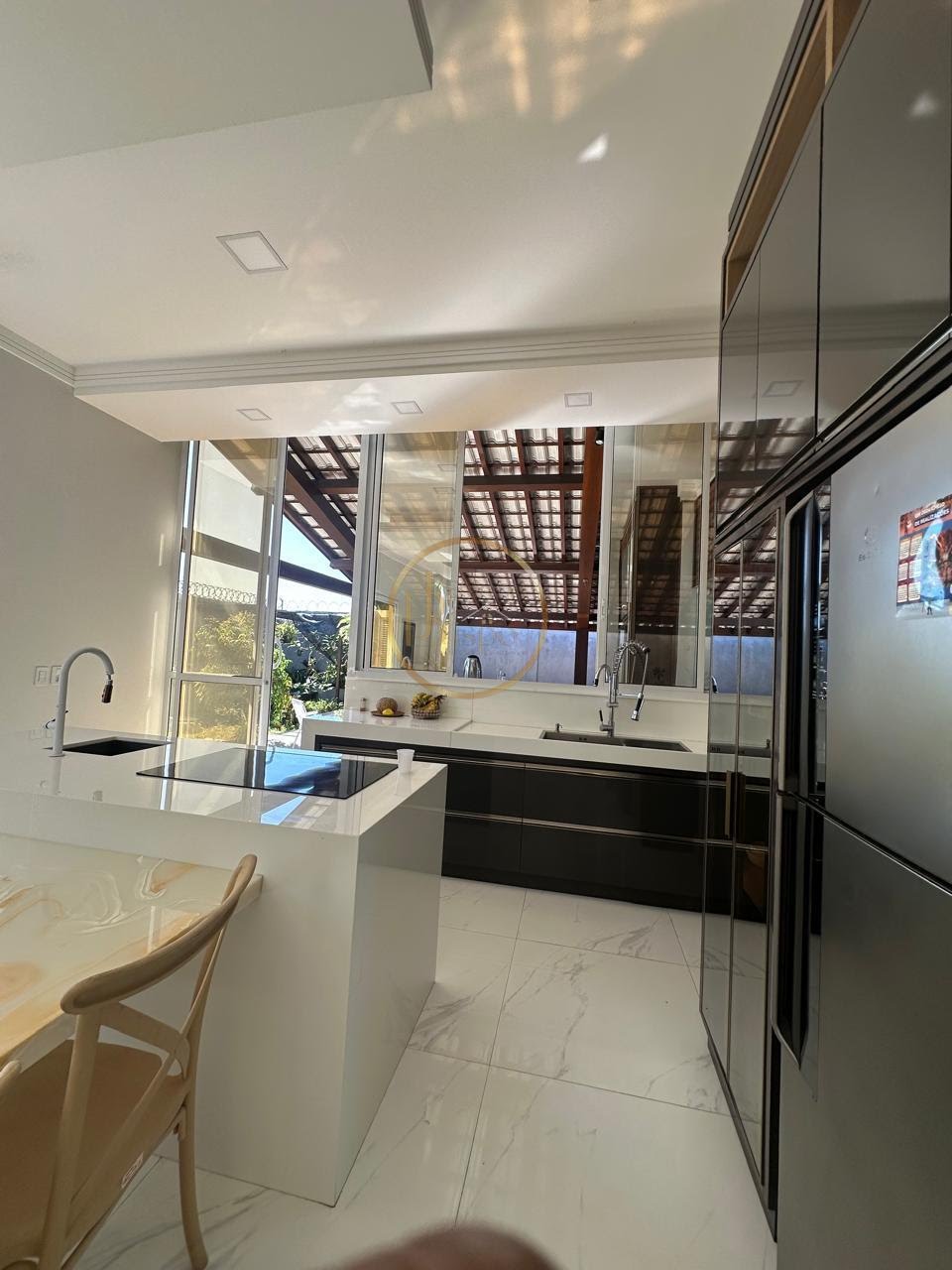 Casa à venda com 4 quartos, 4 suítes, 2 vagas e 350m² no Outeiro São Francisco, Porto Seguro (BA) — foto 9 de 28