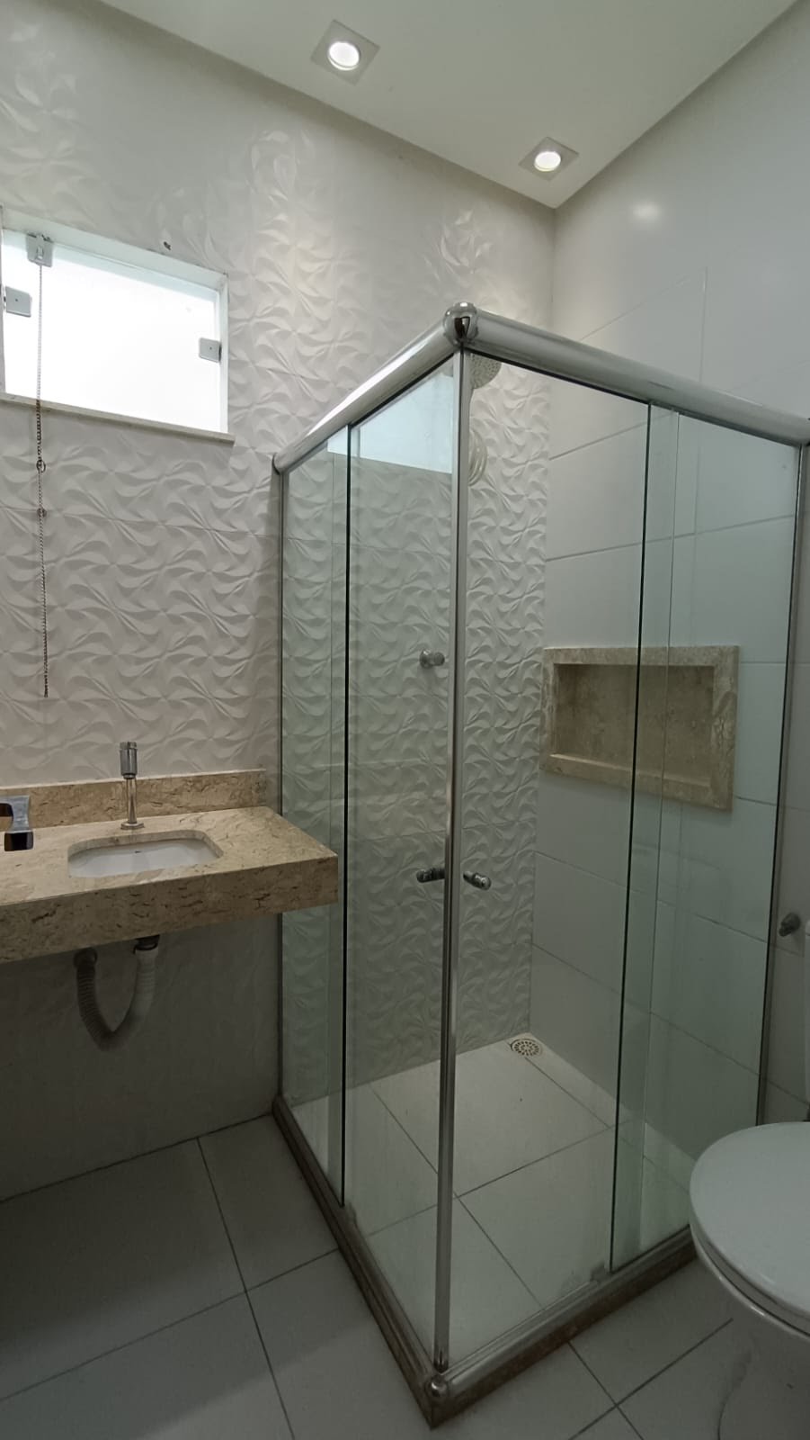 Casa à venda com 3 quartos, 1 suíte, 2 vagas e 140m² no Mangabeira, Feira de Santana (BA) — foto 4 de 8
