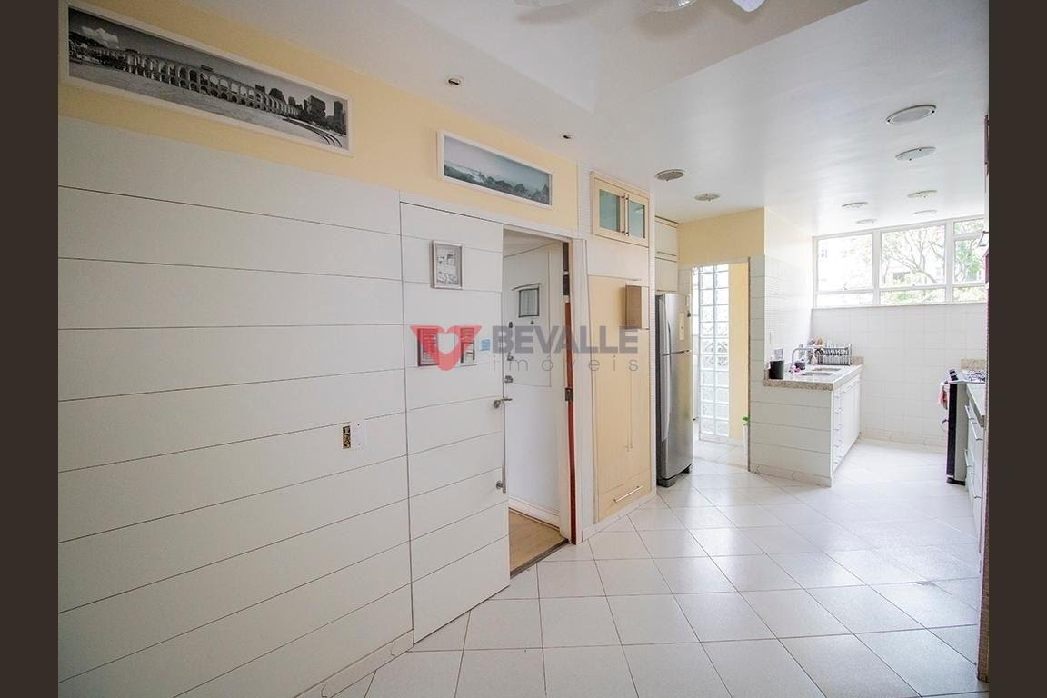 Apartamento à venda com 4 quartos, 1 suíte, 3 vagas e 205m² no Flamengo, Rio de Janeiro (RJ) — foto 27 de 30