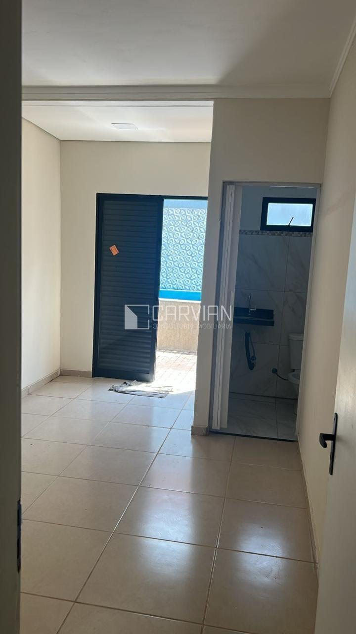 Casa à venda com 3 quartos, 1 suíte, 2 vagas e 150m² no Pq Res C Portinari, Ribeirão Preto (SP) — foto 4 de 12