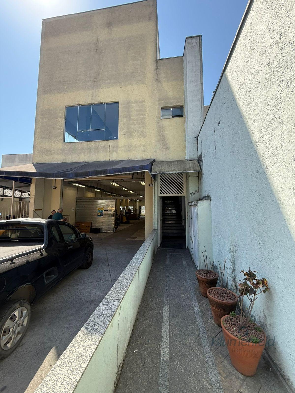 Comercial à venda com 1 banheiro e 100m² no Jardim Rincão, Arujá (SP) — foto 2 de 14