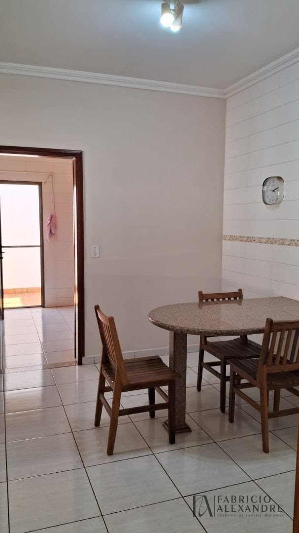 Casa à venda com 4 quartos, 4 suítes, 6 vagas e 420m² no Damha II, São José do Rio Preto (SP) — foto 11 de 27