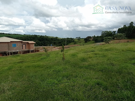 Sítio no bairro Gomes - São Pedro: venda 1, 3 Alqueires por R$ 600.000,00 a 50 metros do asfalto! Oportunidade única!