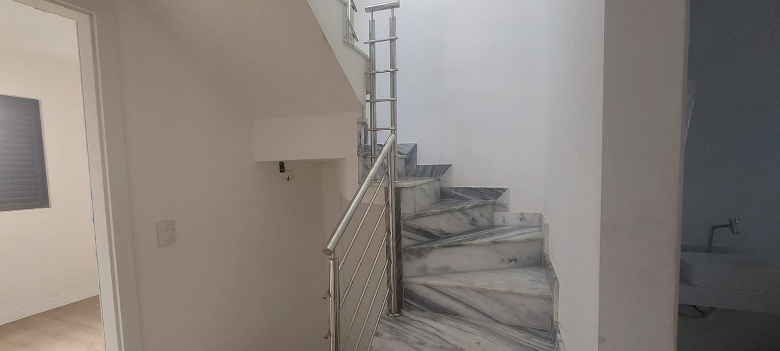 Casa à venda com 3 quartos, 1 suíte, 2 vagas e 47m² no Planalto, Belo Horizonte (MG) — foto 19 de 21