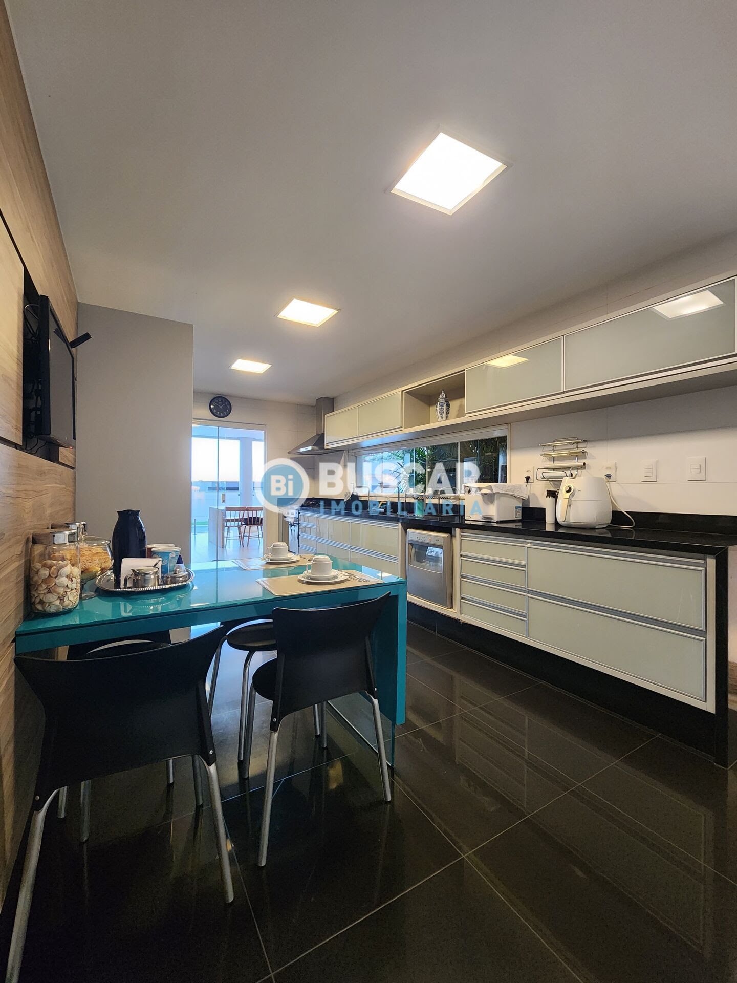 Casa à venda com 5 quartos, 5 suítes, 6 vagas e 1440m² no Papagaio, Feira de Santana (BA) — foto 14 de 30