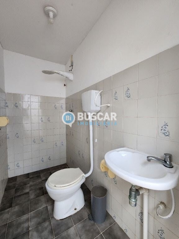 Casa à venda com 3 quartos, 1 suíte, 2 vagas e 242m² no Queimadinha, Feira de Santana (BA) — foto 12 de 16
