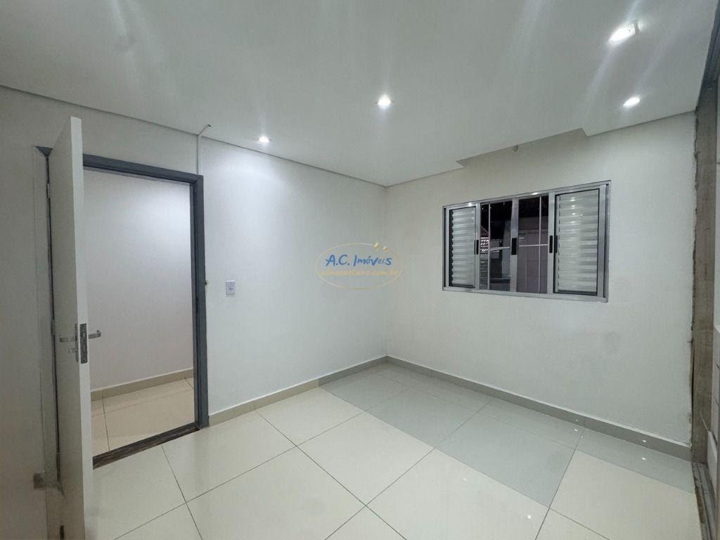 Casa à venda com 3 quartos, 1 banheiro, 2 vagas e 110m² no Vila Tupi, Praia Grande (SP) — foto 14 de 23