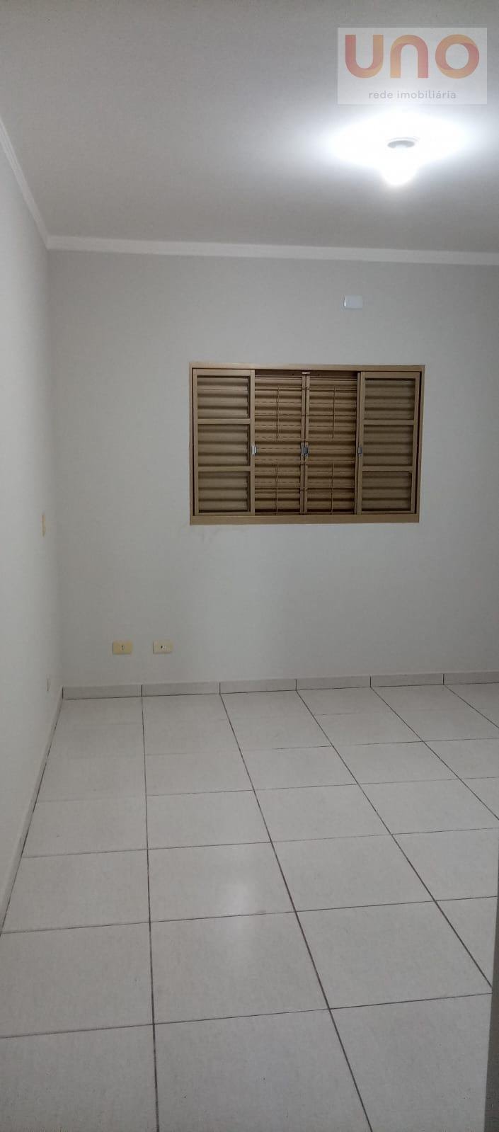 Casa à venda com 3 quartos, 1 suíte, 5 vagas e 216m² no Tijuca, Campo Grande (MS) — foto 11 de 20