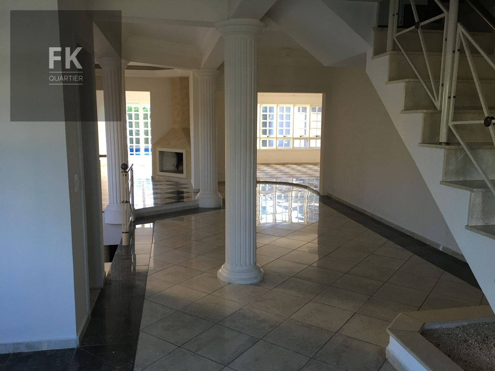 Casa à venda com 4 quartos, 4 suítes, 4 vagas e 400m² no Alphaville Residencial Dois, Barueri (SP) — foto 3 de 19