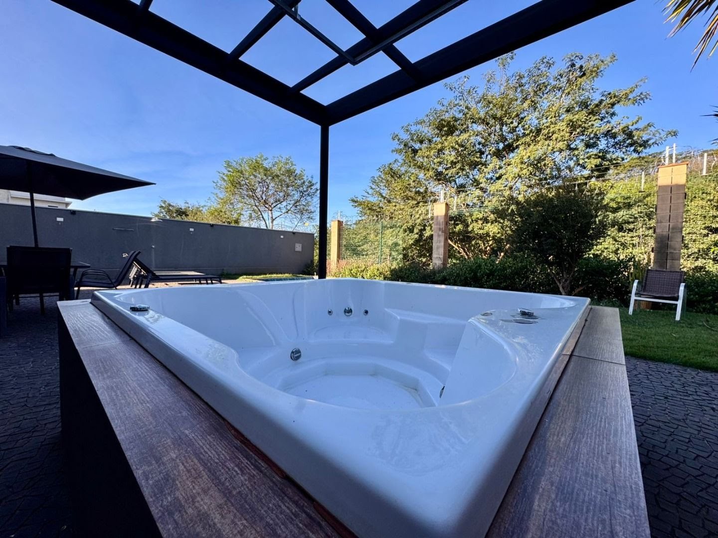 Casa para alugar com 3 quartos, 1 suíte, 8 vagas e 265m² no Condomínio Alphaville III, Ribeirão Preto (SP) — foto 18 de 30