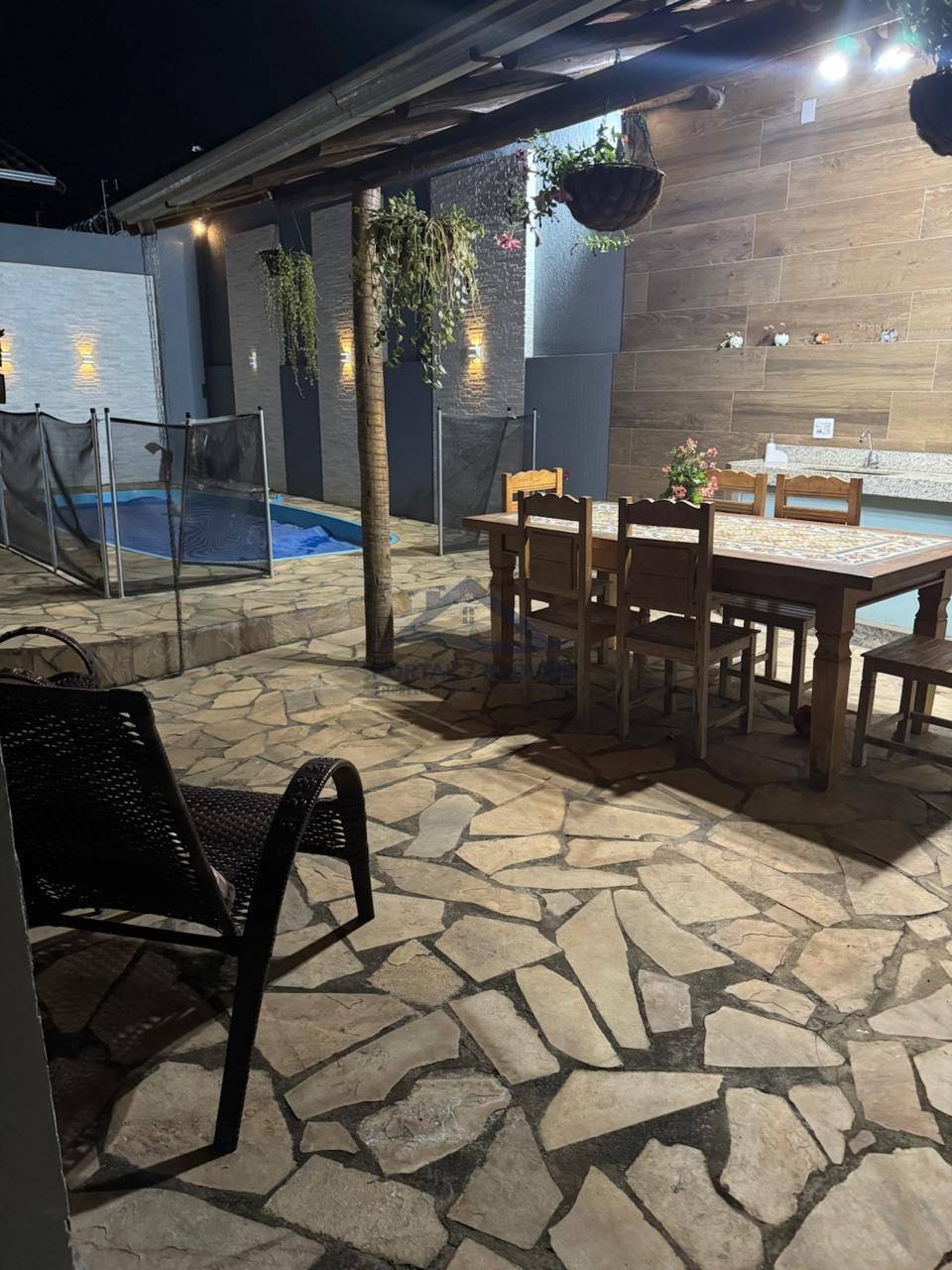 Casa à venda com 3 quartos, 1 suíte, 2 vagas e 180m² no Iporanga, Sete Lagoas (MG) — foto 17 de 21