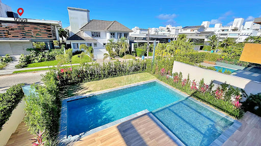 Casa  alto padrão a 150 metros do mar Jurerê Internacional