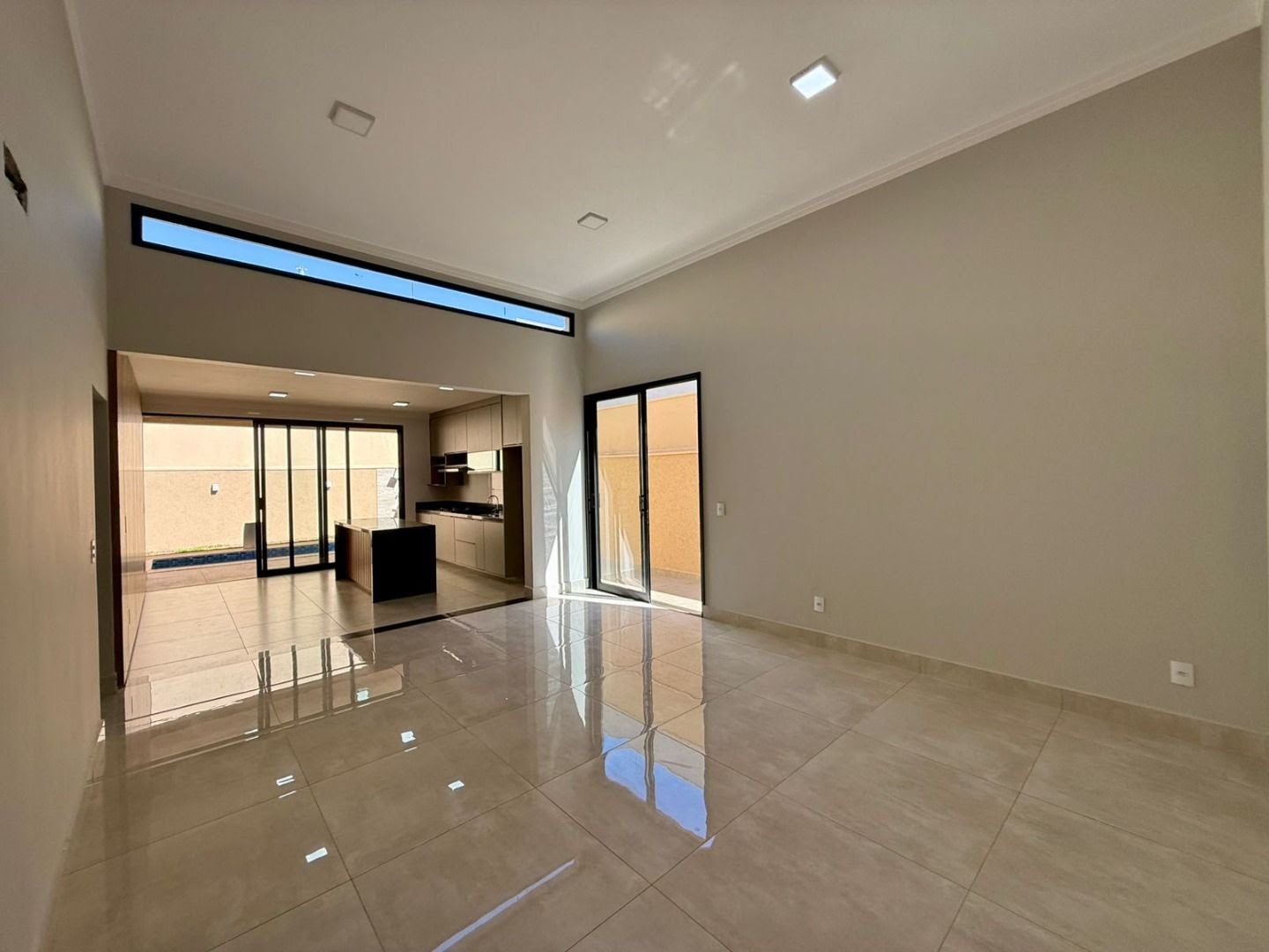 Casa à venda com 3 quartos, 5 banheiros, 2 vagas e 190m² no Loteamento Terras de Florença, Ribeirão Preto — foto principal