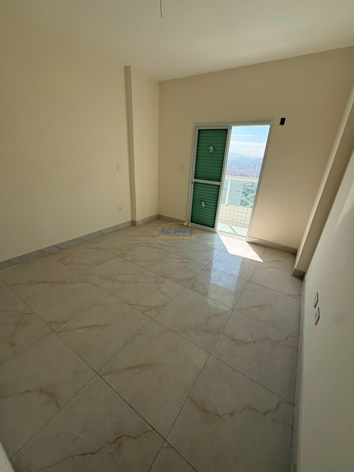 Apartamento à venda com 3 quartos, 1 suíte, 2 vagas e 93m² no Vila Tupi, Praia Grande (SP) — foto 22 de 24
