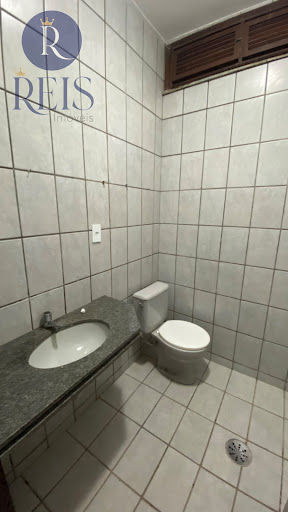 Casa em Condomínio com 3 Amplas Suítes + Jardim