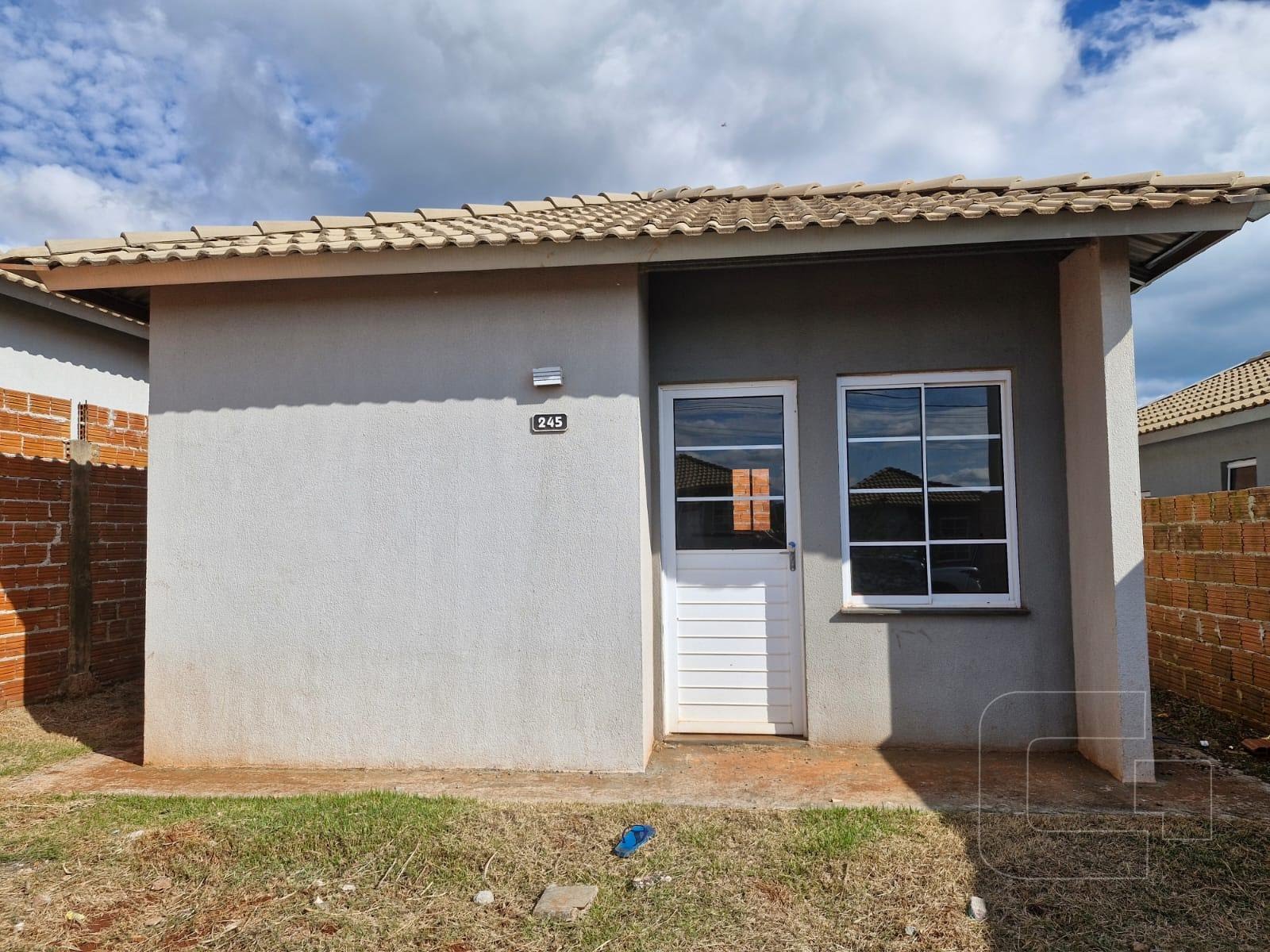 Casa à venda com 2 quartos, 1 banheiro e 43m² no Conjunto Bem Viver, Arapongas — foto principal