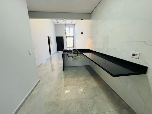 Casa em Condomínio Horto Florestal II em Sorocaba, 115m², 03 dormitórios, 01 suíte , Jacuzzi, 02 vagas de garagem.