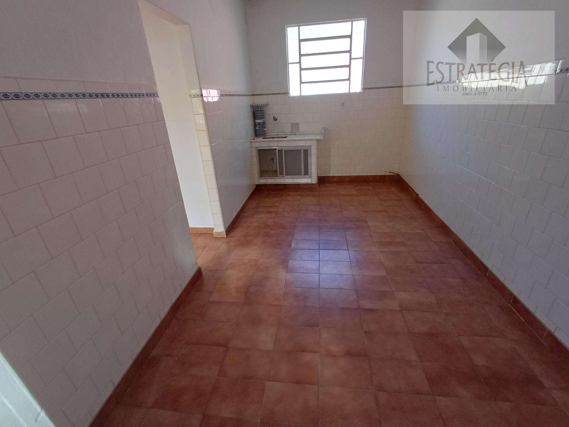 Casa para alugar com 2 quartos, 1 banheiro, 1 vaga e 50m² no Mosela, Petrópolis (RJ) — foto 8 de 9