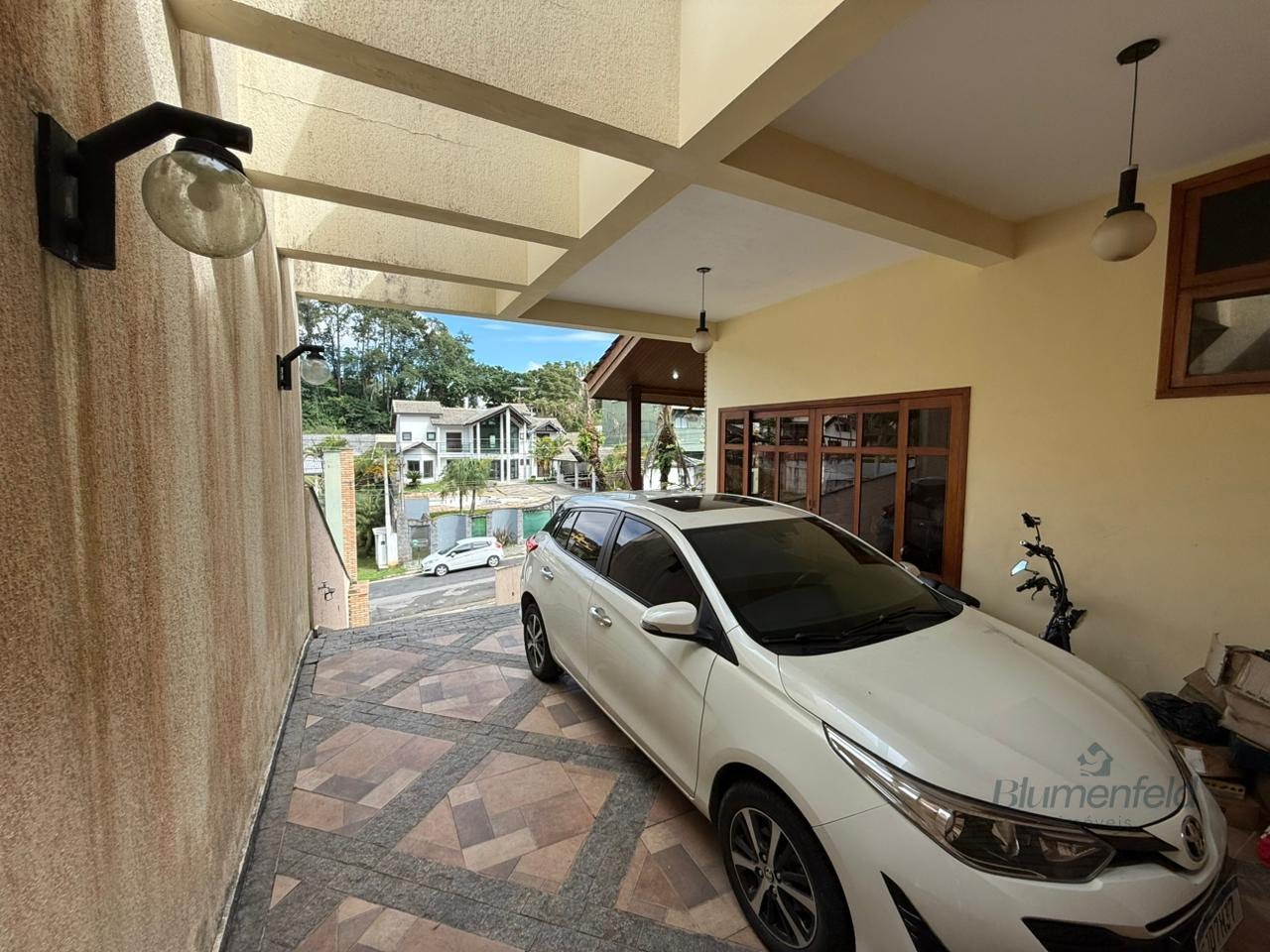 Casa à venda com 3 suítes, 4 vagas e 369m² no Condominio Arujazinho I II III, Arujá (SP) — foto 4 de 30