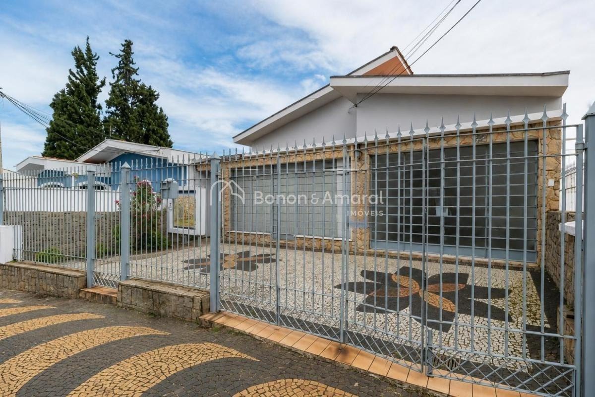 Casa, 4 quartos, 233 m² - Foto 1