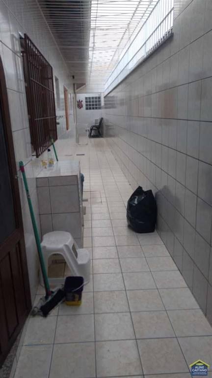 Casa à venda com 3 quartos, 1 suíte, 4 vagas e 131m² no Vila Tupi, Praia Grande (SP) — foto 14 de 30