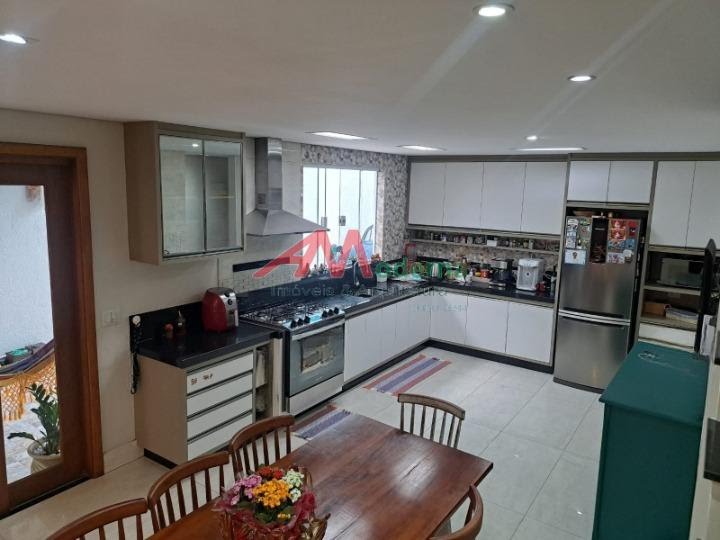 Casa à venda com 4 quartos, 1 suíte, 2 vagas e 273m² no Rudge Ramos, São Bernardo do Campo (SP) — foto 11 de 30