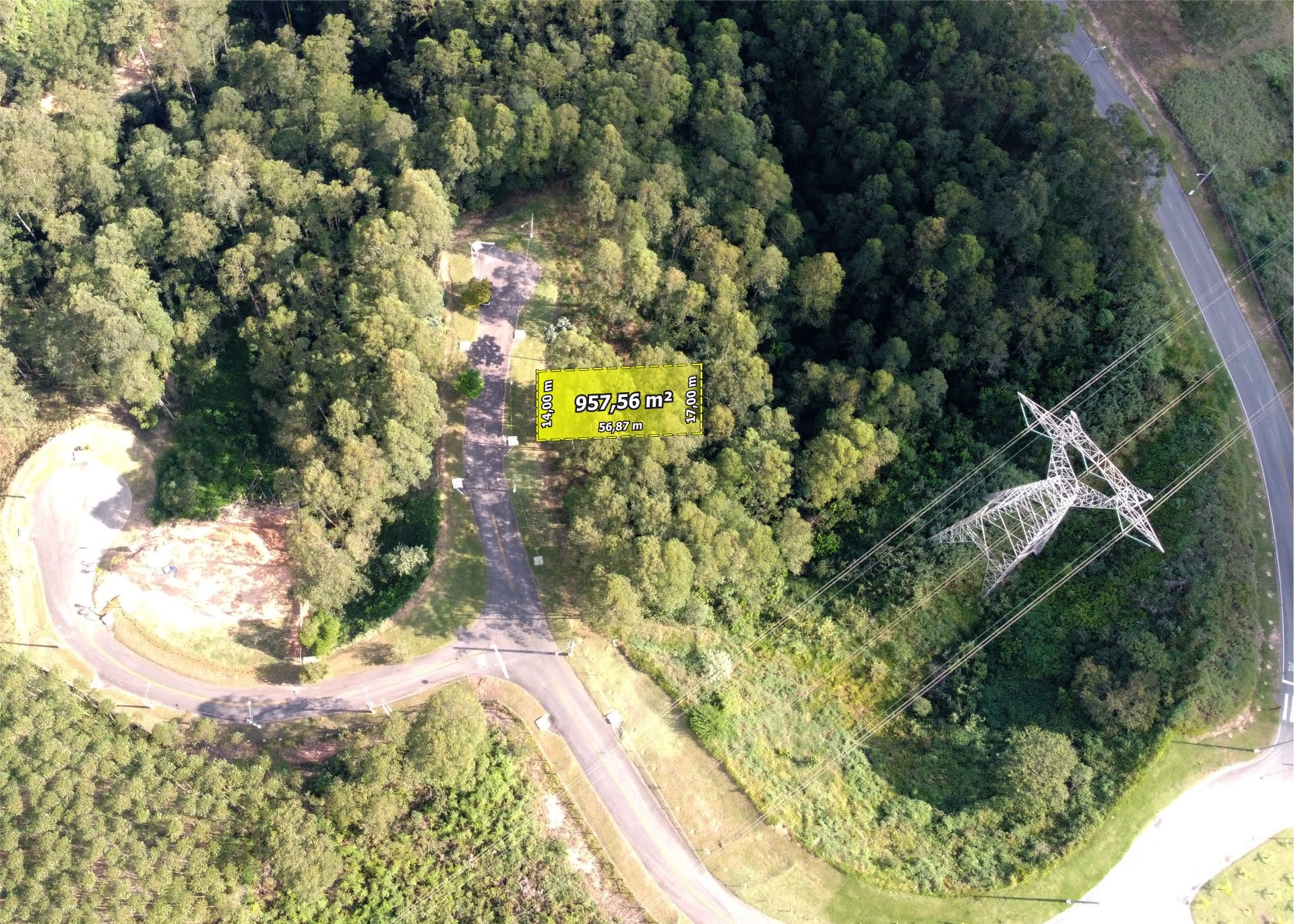 Terreno / lote / a venda no condomínio de alto padrão em Cajamar Capital Ville / próximo a rodovia Anhanguera