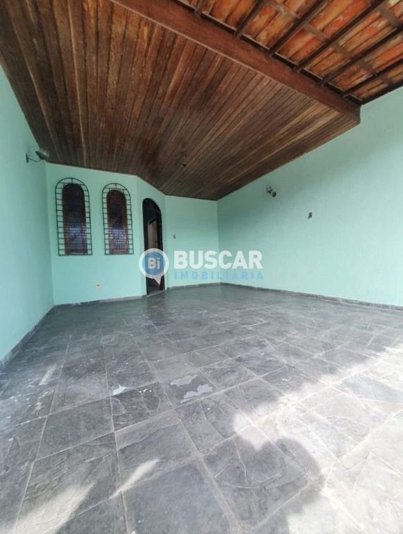 Casa à venda com 3 quartos, 2 suítes, 2 vagas e 300m² no Jardim Acácia, Feira de Santana (BA) — foto 15 de 19