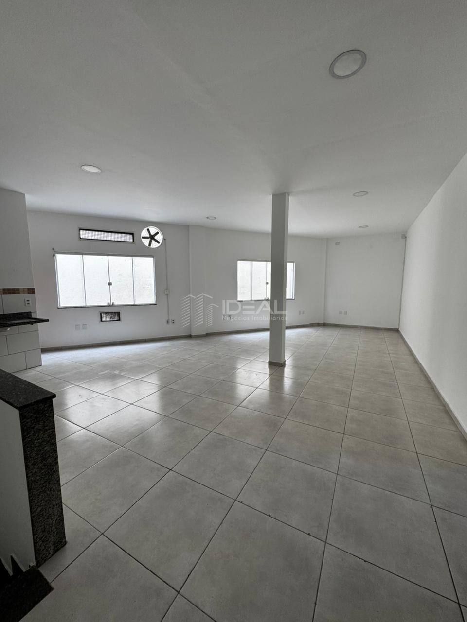 Comercial para alugar com 3 banheiros e 450m² no Parque Pelinca, Campos dos Goytacazes (RJ) — foto 2 de 22
