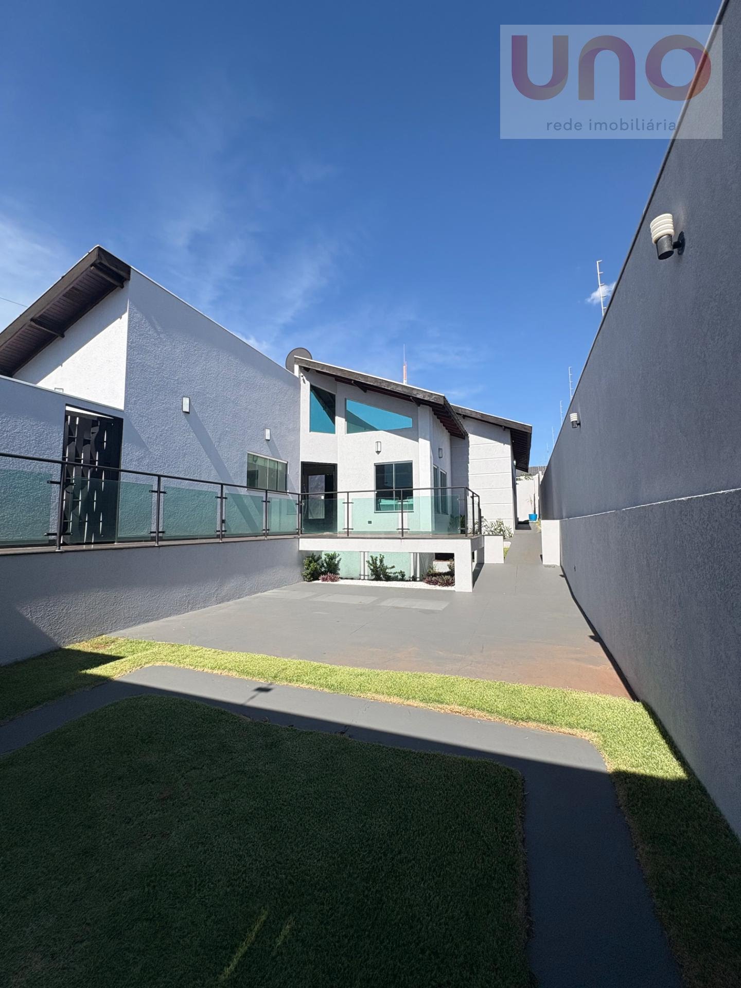 Casa à venda com 3 quartos, 1 suíte, 4 vagas e 155m² no Vila Ipiranga, Campo Grande (MS) — foto 3 de 30
