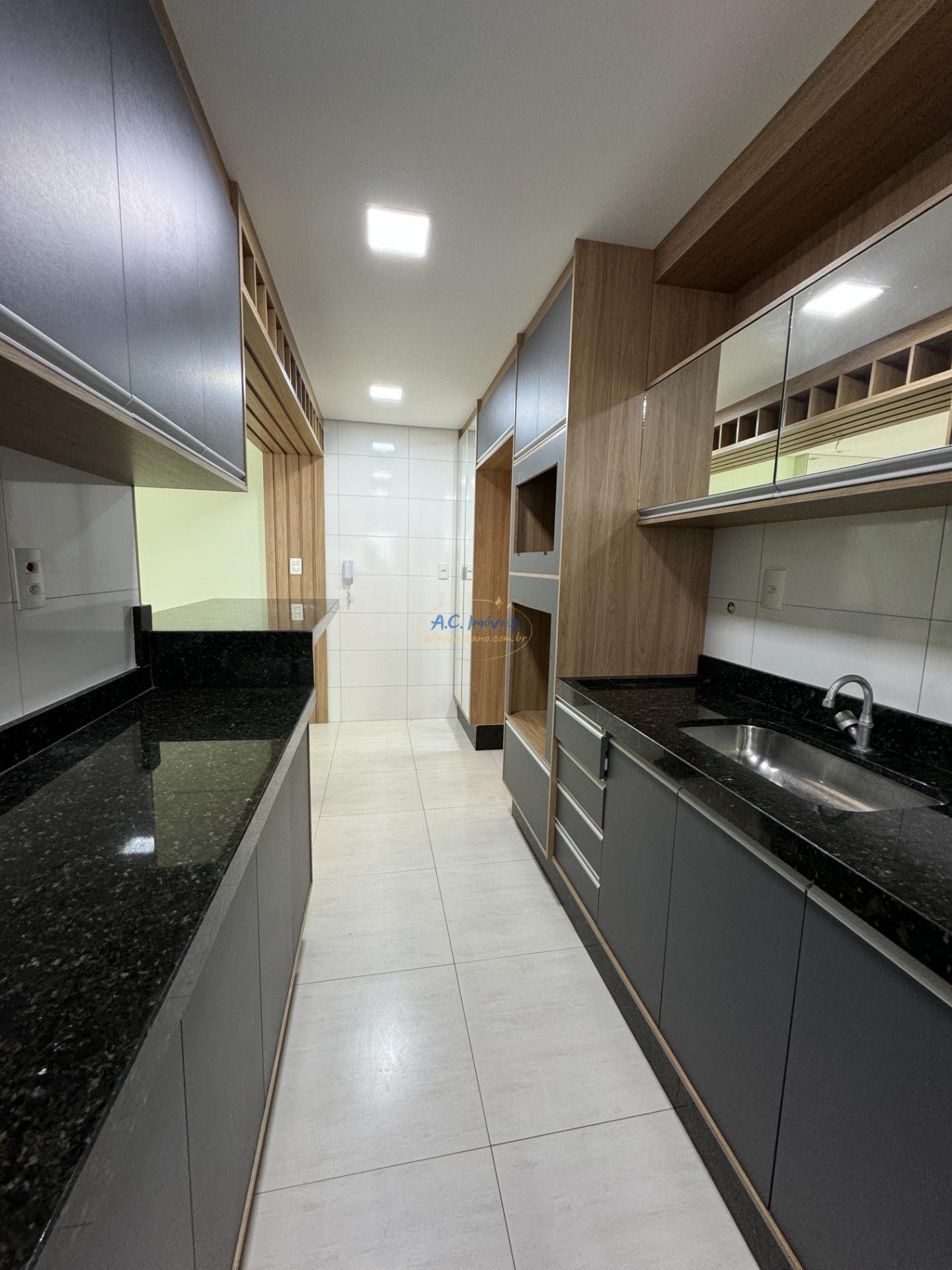 Apartamento à venda com 2 quartos, 1 suíte, 3 vagas e 93m² no Vila Caiçara, Praia Grande (SP) — foto 6 de 30