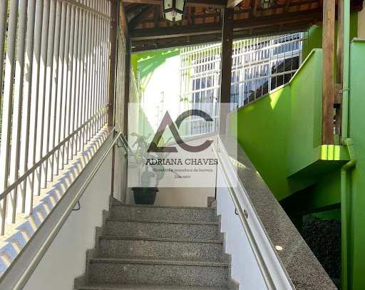 Casa em Nova Almeida  -  Ponte Nova
