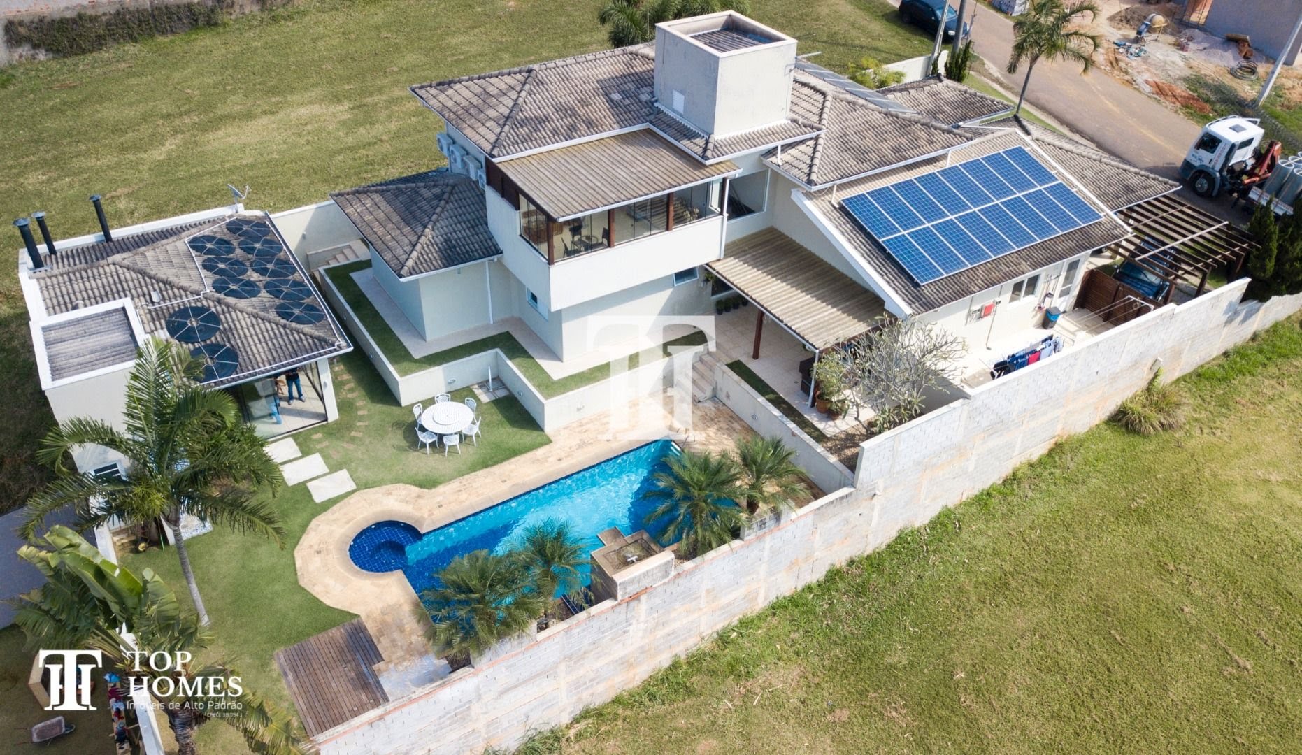 Casa à venda no condomínio Terras de Santa Teresa 
