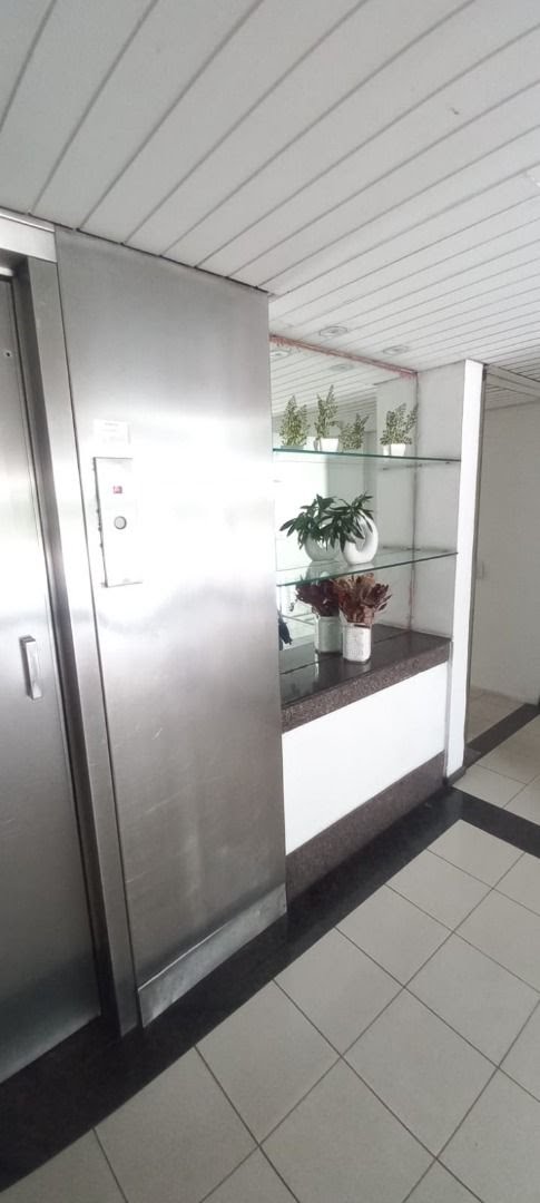 Apartamento à venda com 4 quartos, 1 suíte, 2 vagas e 180m² no Espinheiro, Recife (PE) — foto 17 de 27